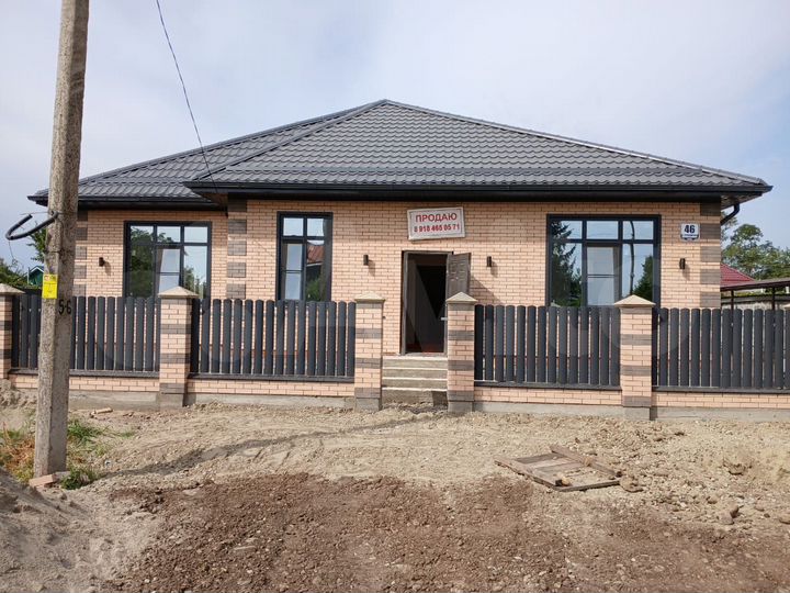 Дом 160 м² на участке 8 сот.