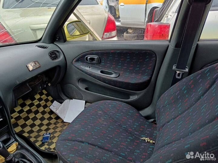 Комплект сидений (салон) Hyundai Lantra J2 1998