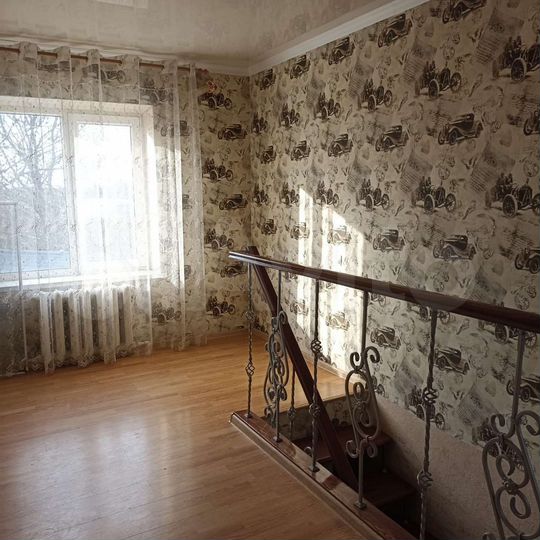 Дом 230 м² на участке 17 сот.