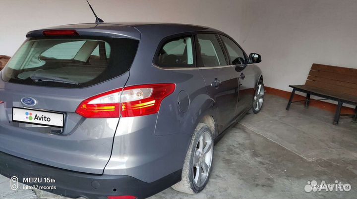Ford Focus 2.0 AMT, 2012, битый, 215 000 км