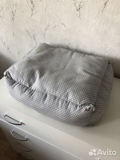 Лежанка для кошек новая