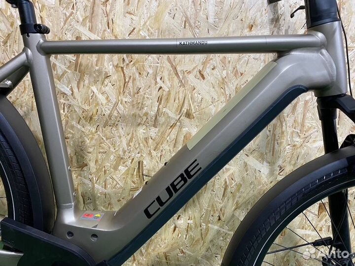 Cube kathmandu hybrid EXC (2022)