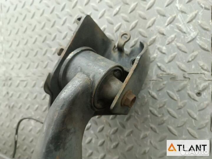 Балка со ступицами задний nissan cube