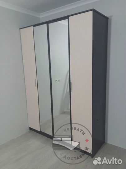 Шкаф распашной