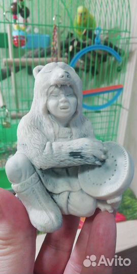 Шаман с бубном