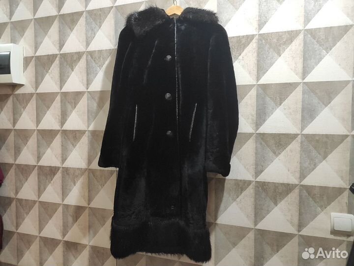 Шуба мутоновая с норкой с капюшоном 46