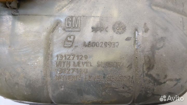 Бачок расширительный Opel Zafira B, 2010