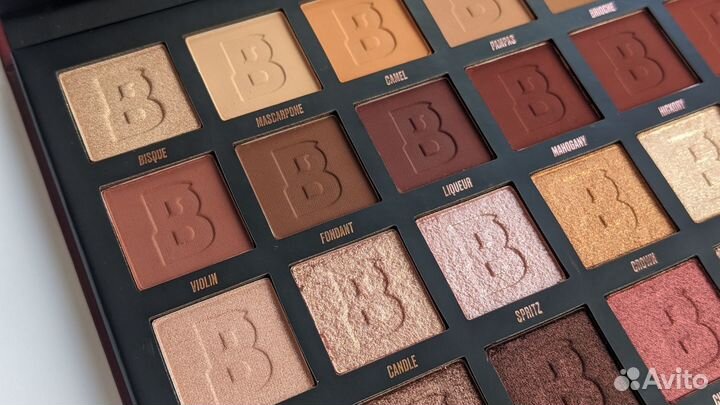 В наличии Beauty Bay Rich 42 Colour Palette