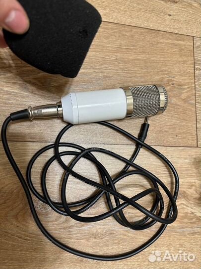 Микрофон BM 800 и кронштейн