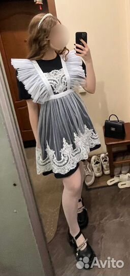 Белый школьный фартук