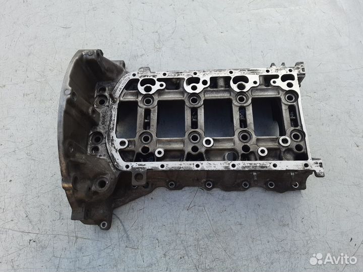 Верхний поддон двигателя Ford C MAX 1.6 tdci