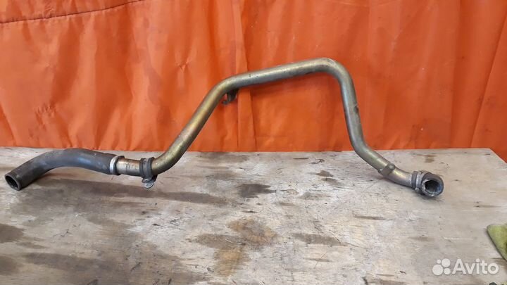 Патрубок охлаждения Mercedes Vito W638