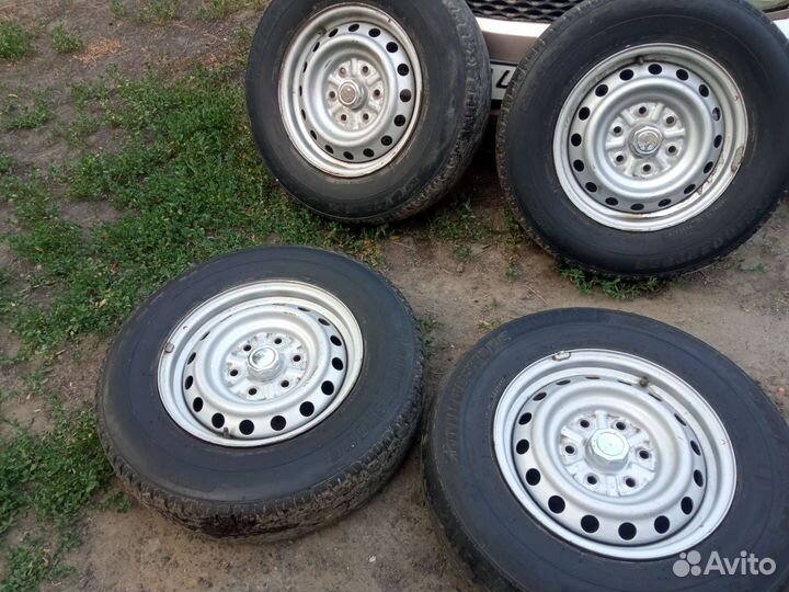 Bridgestone Dueler H/T 16/105 R16