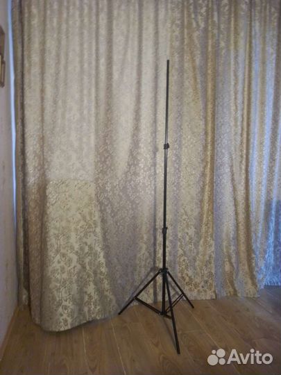 Штатив для фото