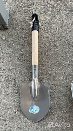 Лопата туристическая и автомобильная