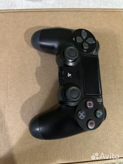 Джойстик геймпад на Sony PS4