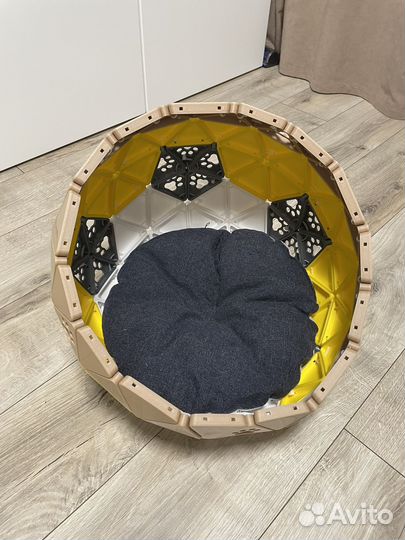 Лежанка для кошек