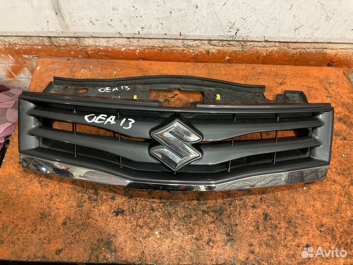 Решетка радиатора Suzuki Grand Vitara