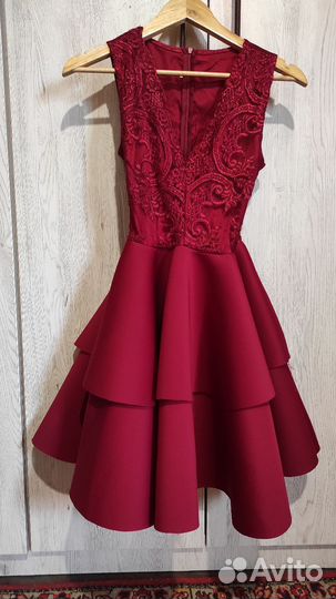 Нарядное платье