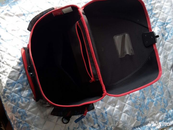 Школьный рюкзак