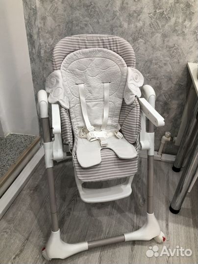 Детский стульчик для кормления happy baby