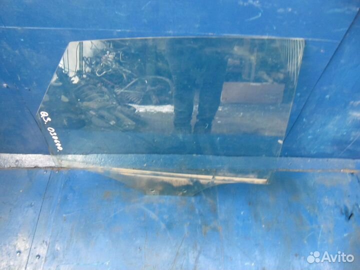 Стекло двери задней правой audi Q3 (8U) 2012-2018