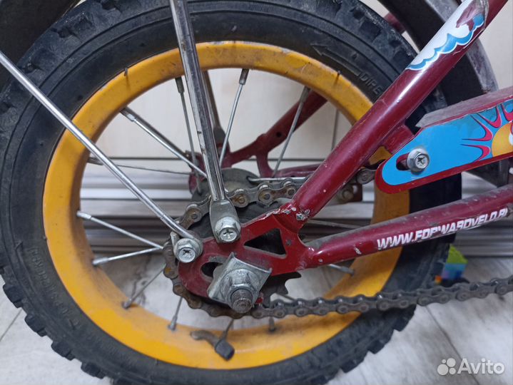 Велосипед 12 дюймов с доп. колесами