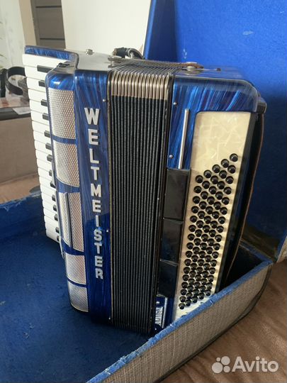 Аккордеон weltmeister amigo