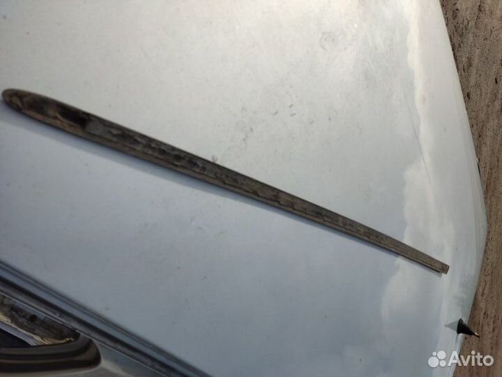 Молдинг двери передний левый Ford Mondeo 2 лифтбек