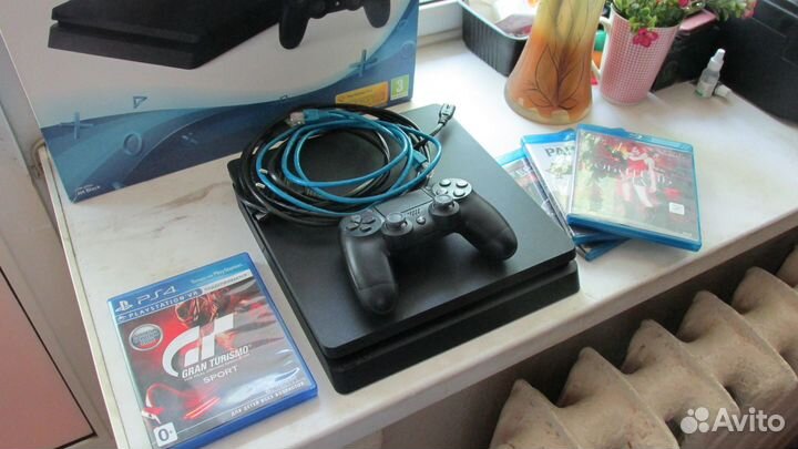 Sony PlayStation 4 slim 500gb CUH-2216A