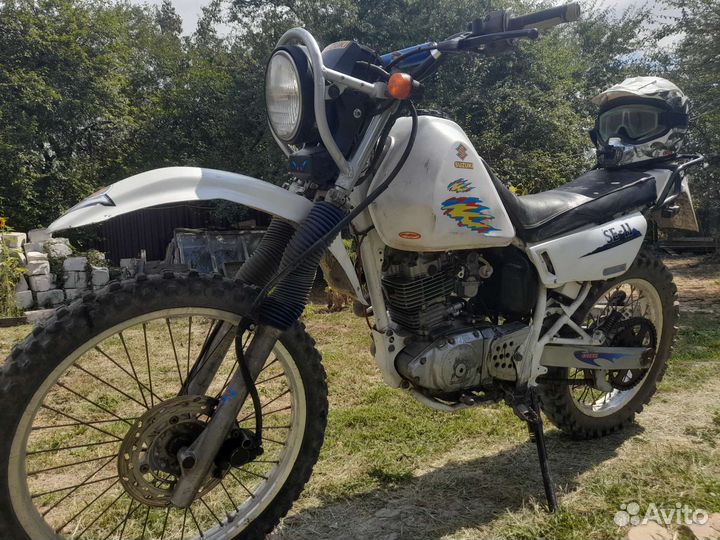 Suzuki DR 200 seii