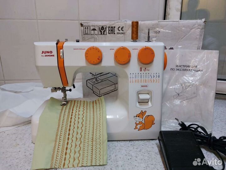 Швейная машина Janome 5025S