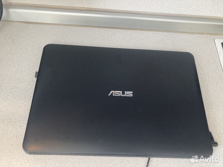 Ноутбук Asus X554LJ