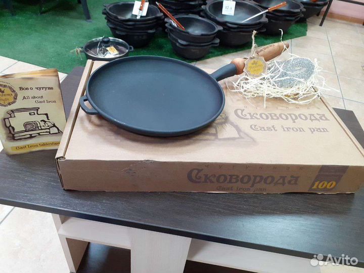 Сковорода чугунная - блинница 24см