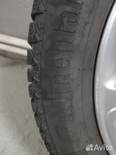 Continental IceContact 2 SUV 215/55 R17