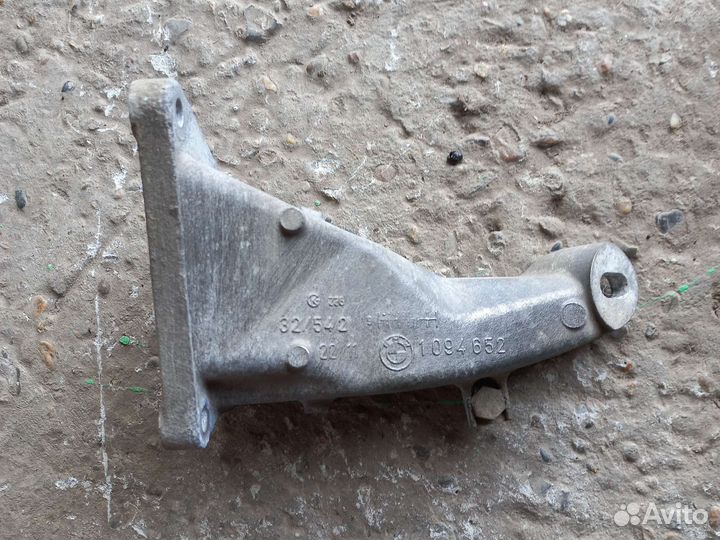 Крепление двигателя BMW 3 E46 1999 1094652