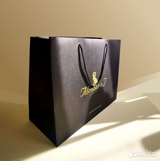 Изготовление бумажных пакетов с логотипом компании