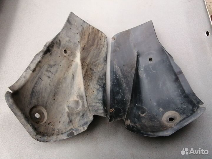 Подкрылок задний Renault Logan 2005-2014