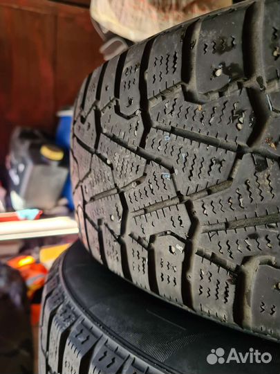 Pirelli Ice Zero 185/65 R15 92T