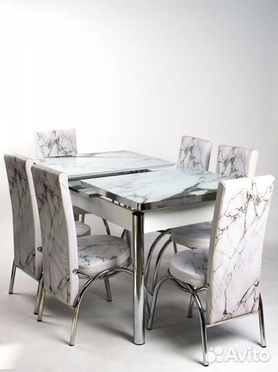 Стол раскладной и стулья 6 шт