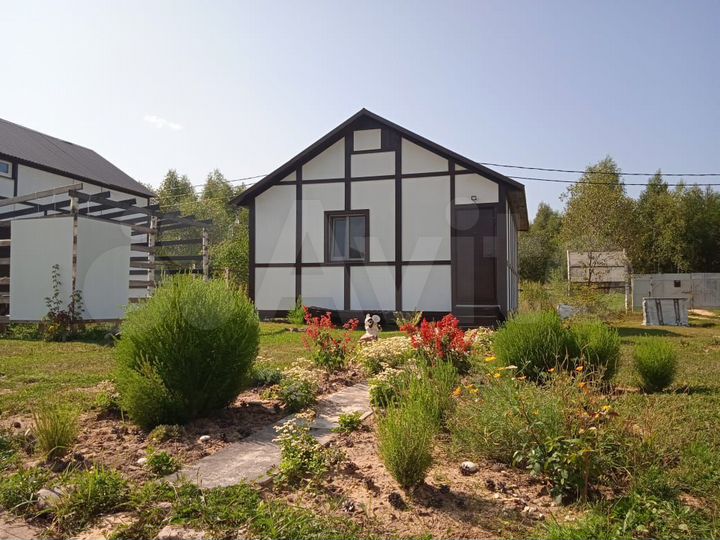 Дом 54 м² на участке 6 сот.