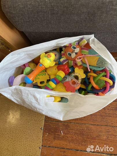 Детские игрушки погремушки пакетом