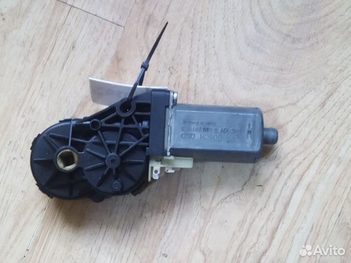 Моторчик регулировки сидения VW Touareg