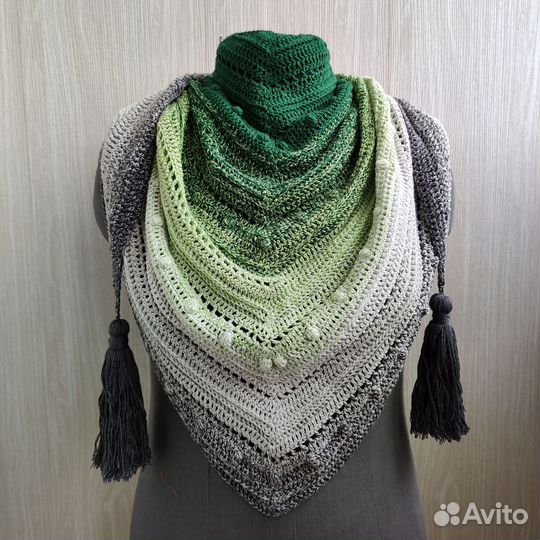 Бактус вязаный/Шарф/Платок/Палантин