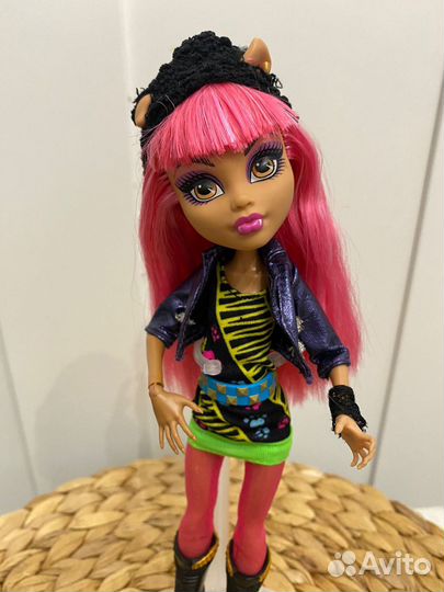 Кукла Монстер Хай Хоулин Вульф