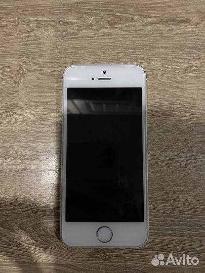 iPhone SE, 16 ГБ