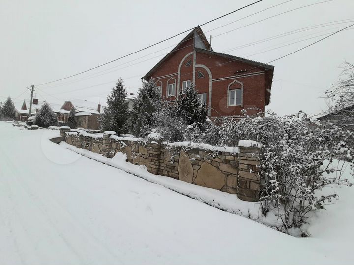 Дом 312 м² на участке 12 сот.