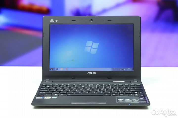 Лёгкий нетбук Asus, 10.1