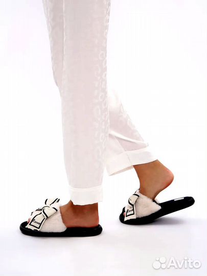 Женские тапочки пушистые