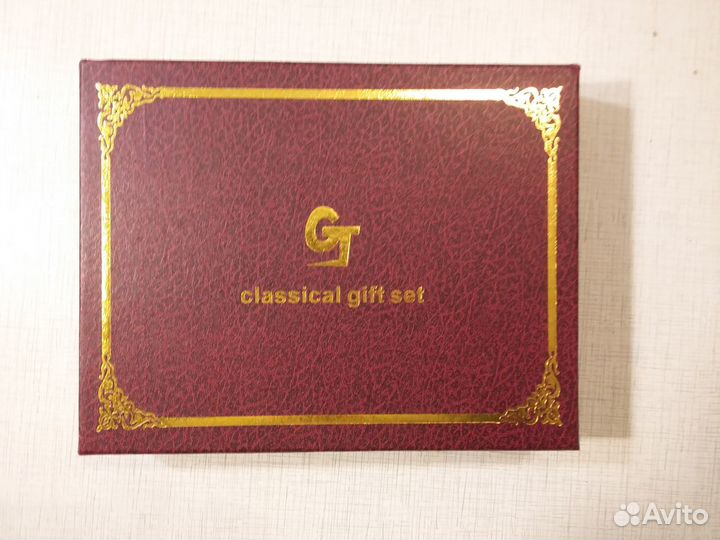 Фляжка Россия в подарочном наборе